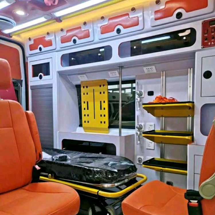 四更镇长途救护车护送病人租赁价格